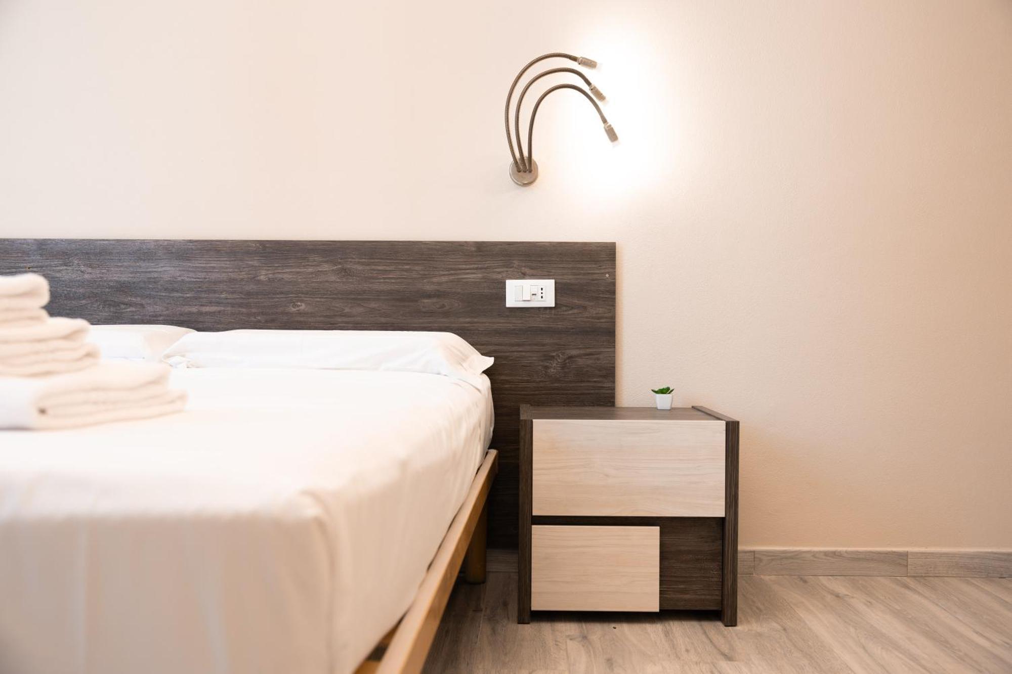Dall'Arca Suites Bologna Station - Center - Fiera ภายนอก รูปภาพ