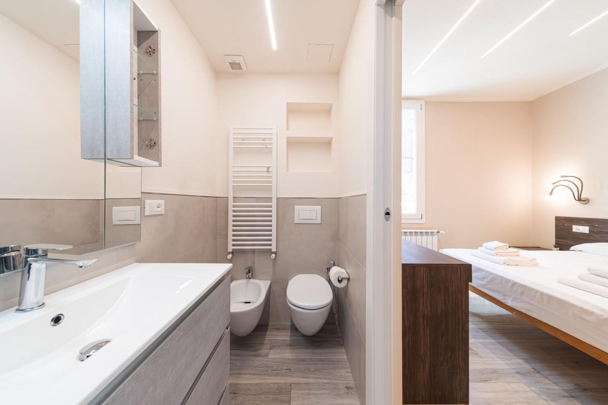 Dall'Arca Suites Bologna Station - Center - Fiera ภายนอก รูปภาพ