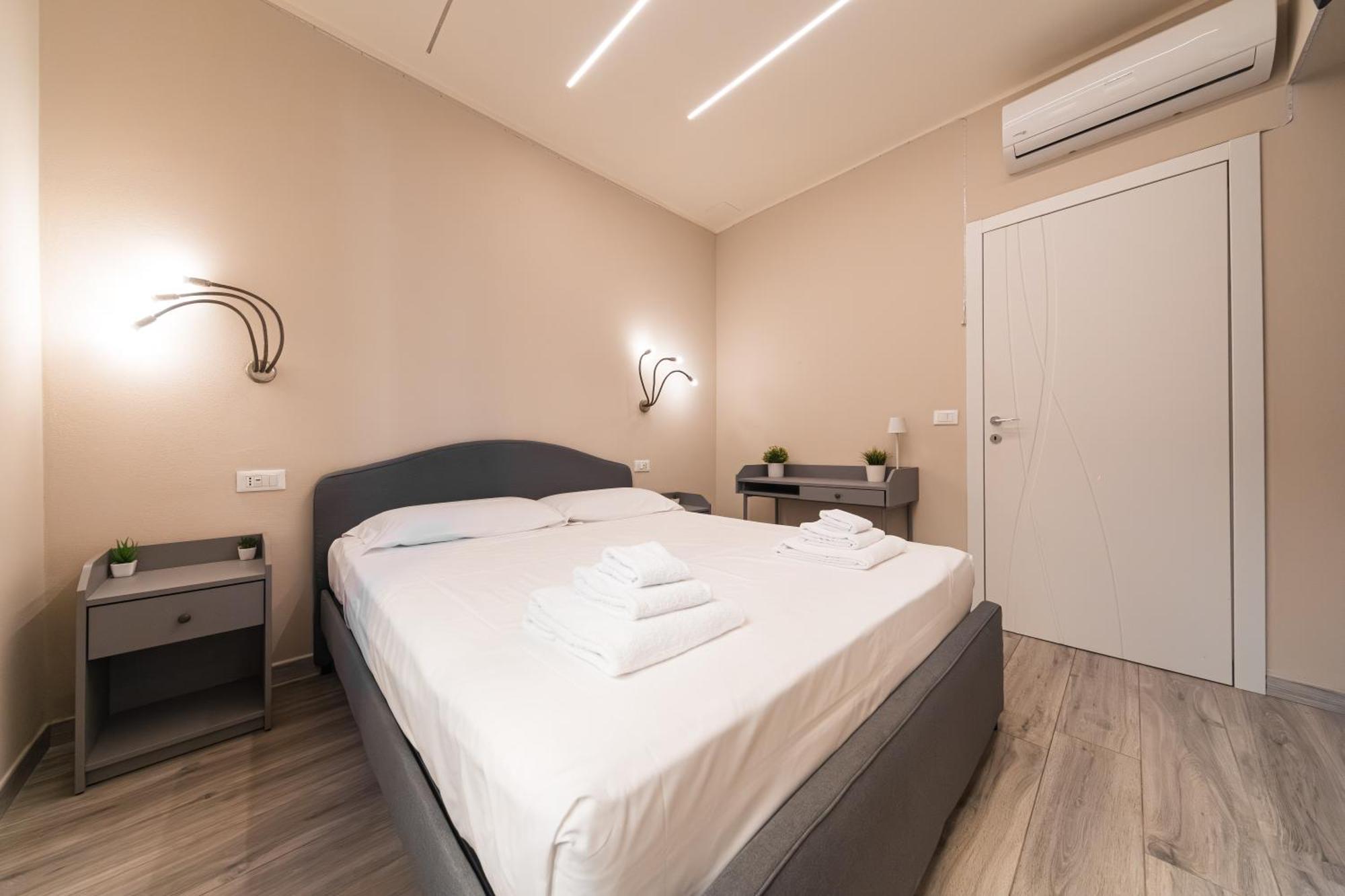 Dall'Arca Suites Bologna Station - Center - Fiera ภายนอก รูปภาพ